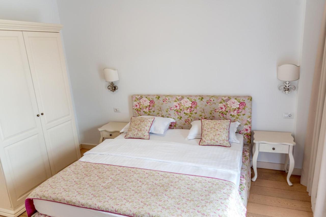 Hotel Grace Medugorje Bagian luar foto