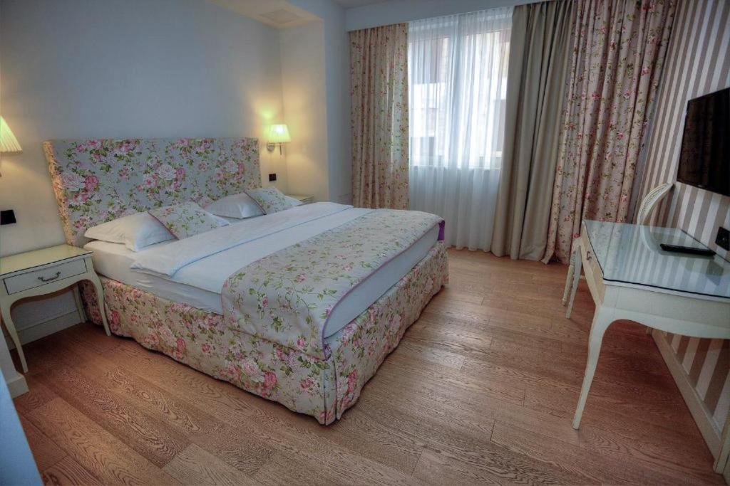 Hotel Grace Medugorje Bagian luar foto